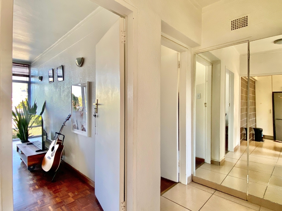 1 Bedroom Property for Sale in Tamboerskloof Western Cape